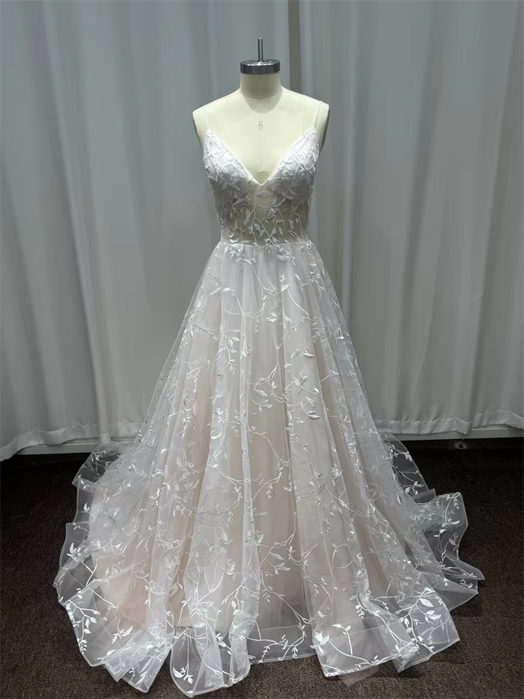 NumberSea Tulle A-line V-neck Spaghetti Straps Lace Appliques Wedding Dresses, MW863