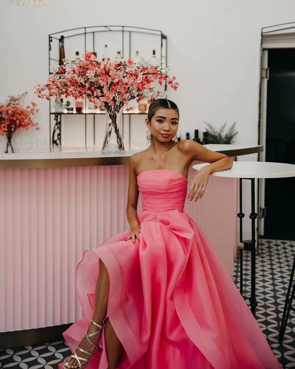 Light Pink A Line Strapless Organza Prom Dress