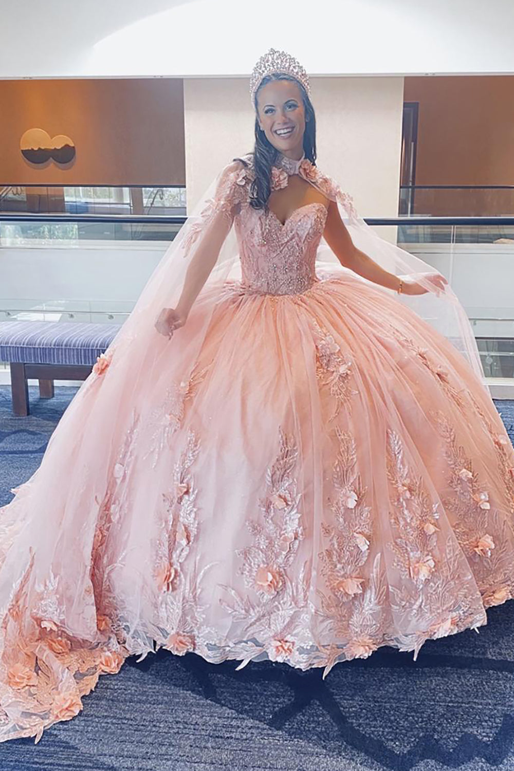 Sweetheart Princess Tulle Applique Quinceanera Dress with Cape