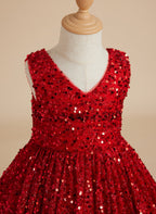 Dazzling Red Sequined Princess Ball Gown with V-Neck and Court Train for Girls