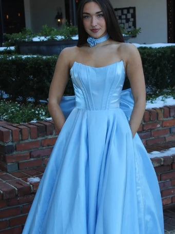 Elegant Strapless Prom Dress with Pockets