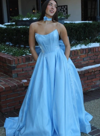 Elegant Strapless Prom Dress with Pockets