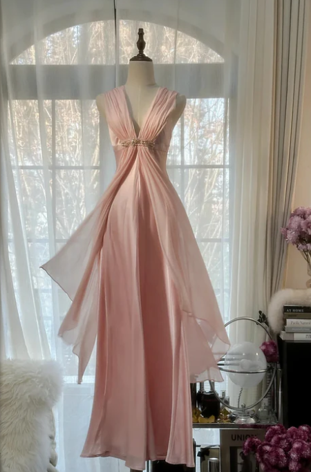Elegant Pink Chiffon V-Neck Simple Long Prom Dress