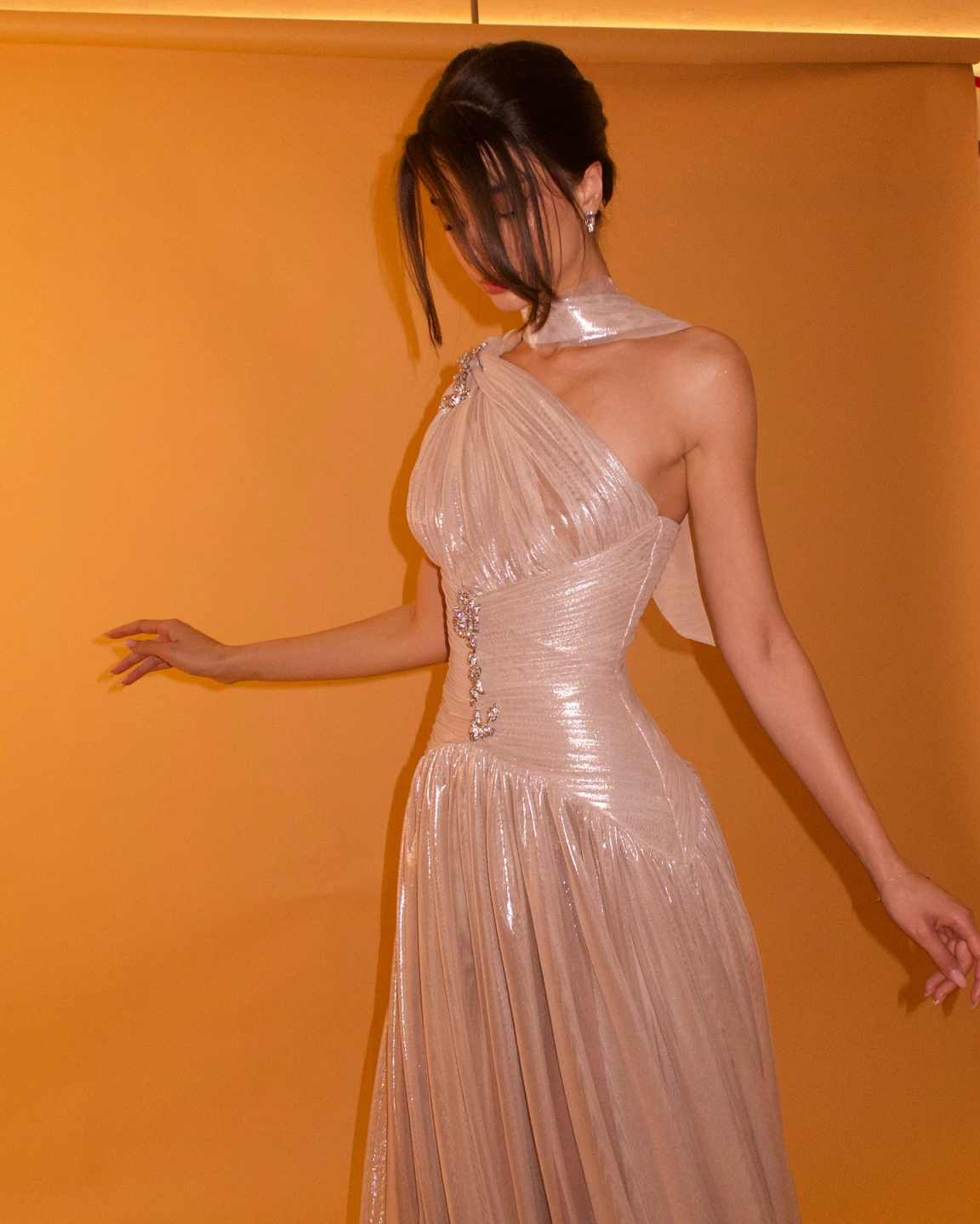 Elegant Rose Gold One Shoulder Evening Dress with Scarf Pleated for Women Wedding Party Prom Gowns