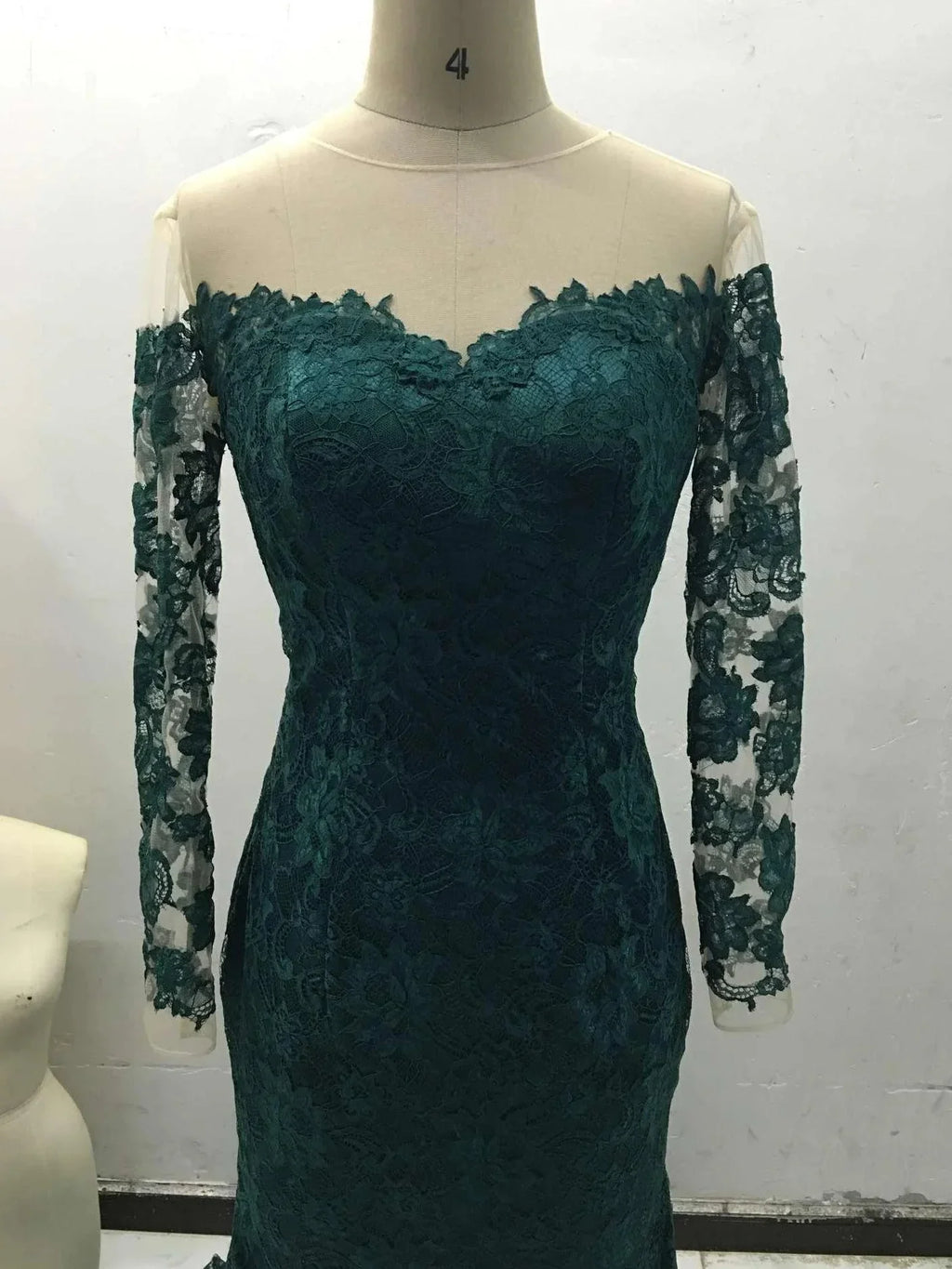 Dark Green Prom Dresses Long Sleeve Lace Sheath Evening Gown