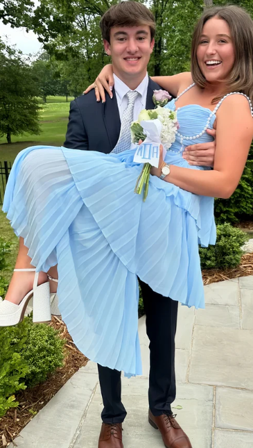 Chic Light  Chiffon Prom Dresses Pearl Beaded Evening Gown
