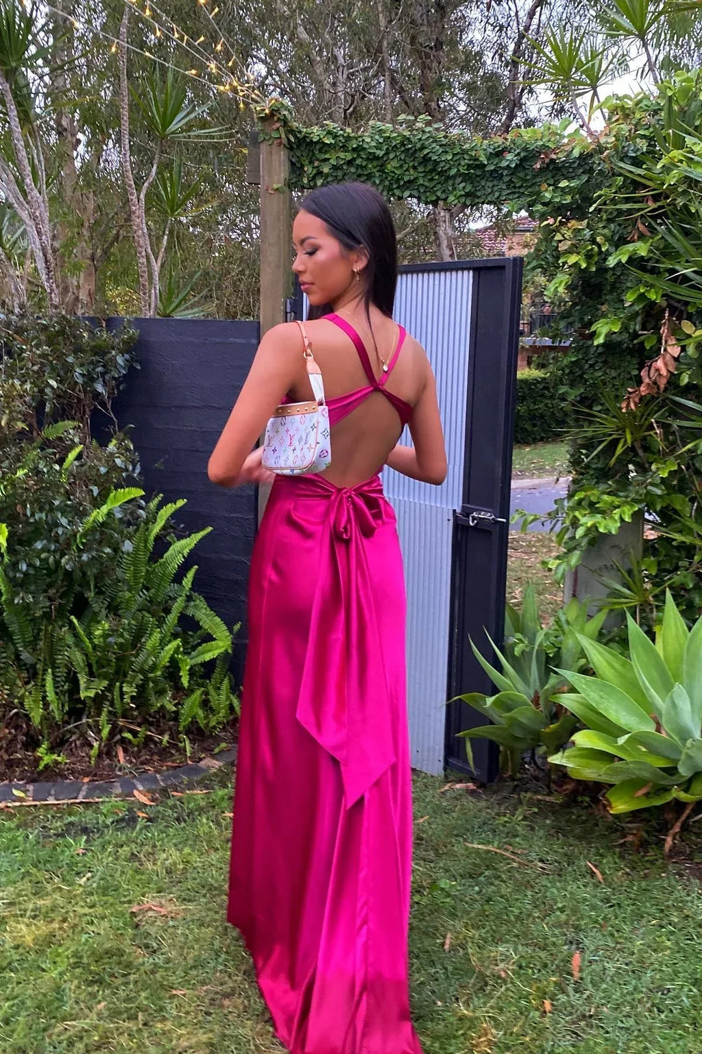 Trendy Sheath Halter Neck  Long Party Dress with Open Back Bowknot