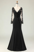 Mermaid V-Neck Long Prom Dress with Lace Appliques