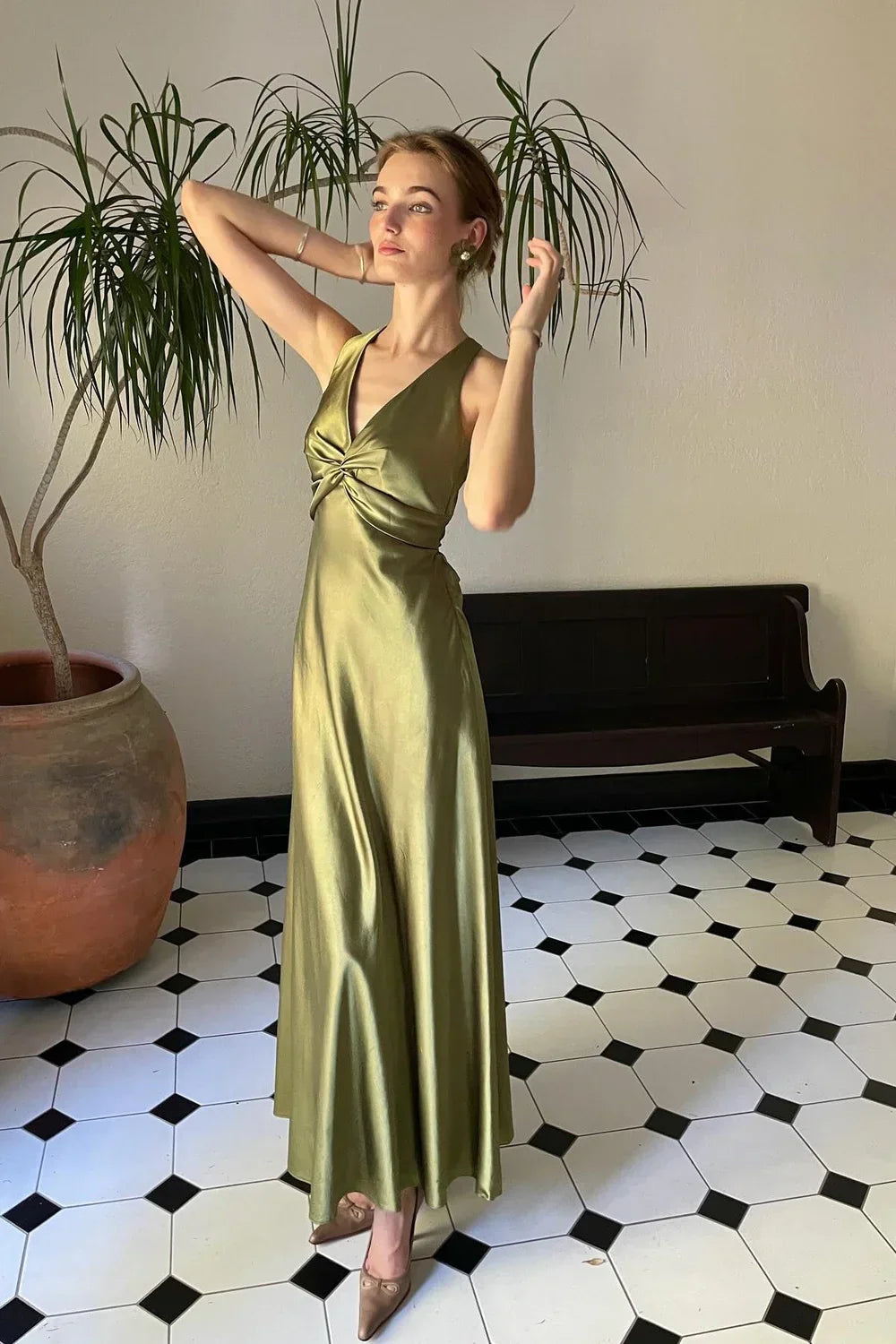 Trendy Sheath Halter Neck Purple Long Party Dress with Open Back Bowknot