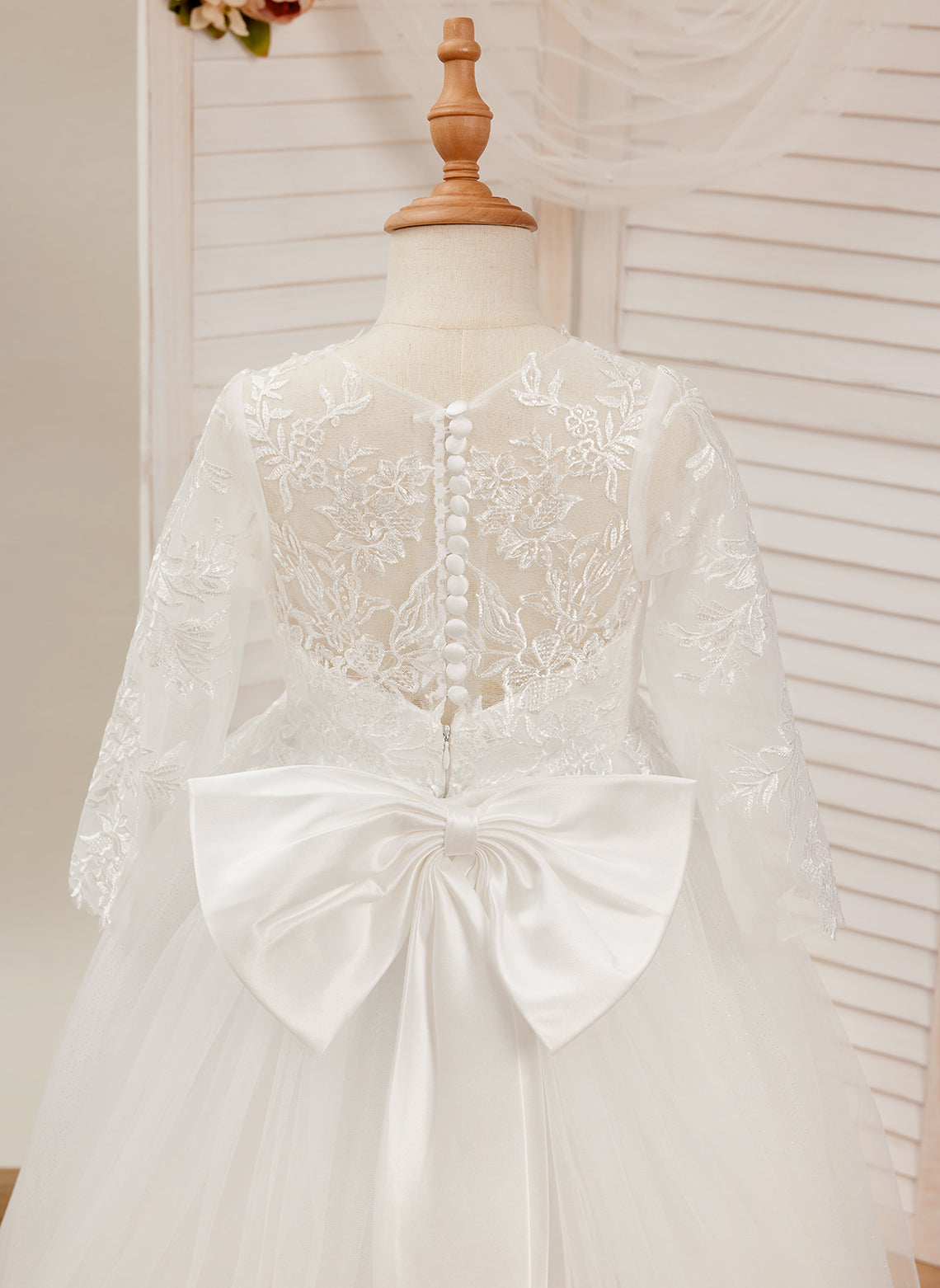 Ball-Gown Long SleevesTulle Sweep Train First Communion Flower Girl Dress