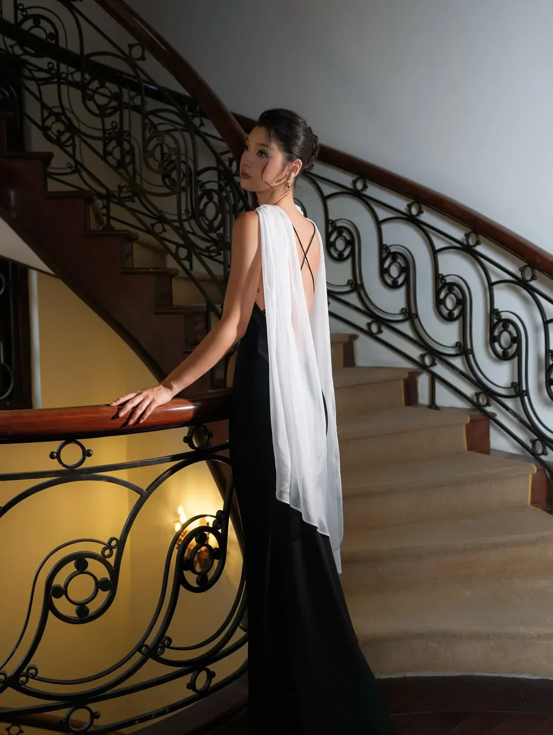 Classic Sleeveless Backless Mermaid Prom Dress With Scarf