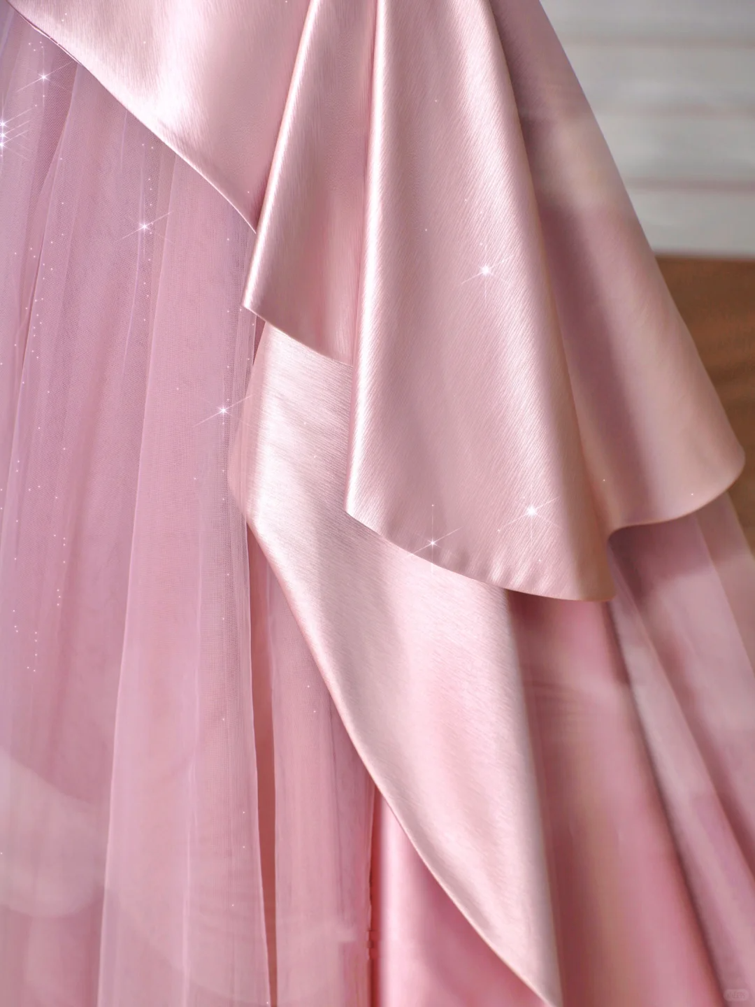 Elegant Feathers Neck Strapless Tulle Satin Ball Gown Pink A Line Prom Evening Dress Y8629