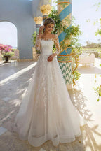 Elegant Long Sleeves Scoop Neck Lace Appliques Beach Wedding Dress