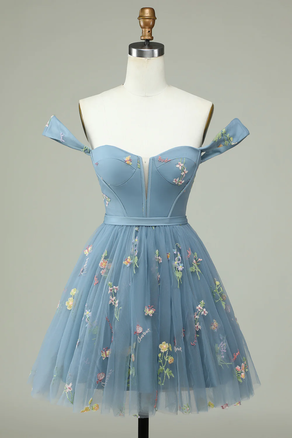Floral Embroidery Sweetheart Homecoming Dress Short Party Dress