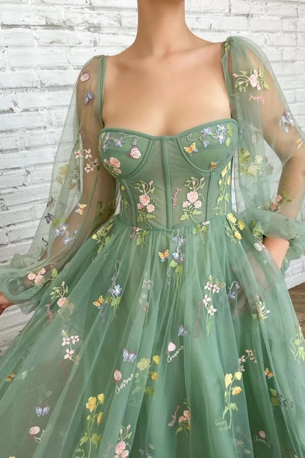 Tulle A-line Tea Length Sweetheart Prom Dresses With Embroidery
