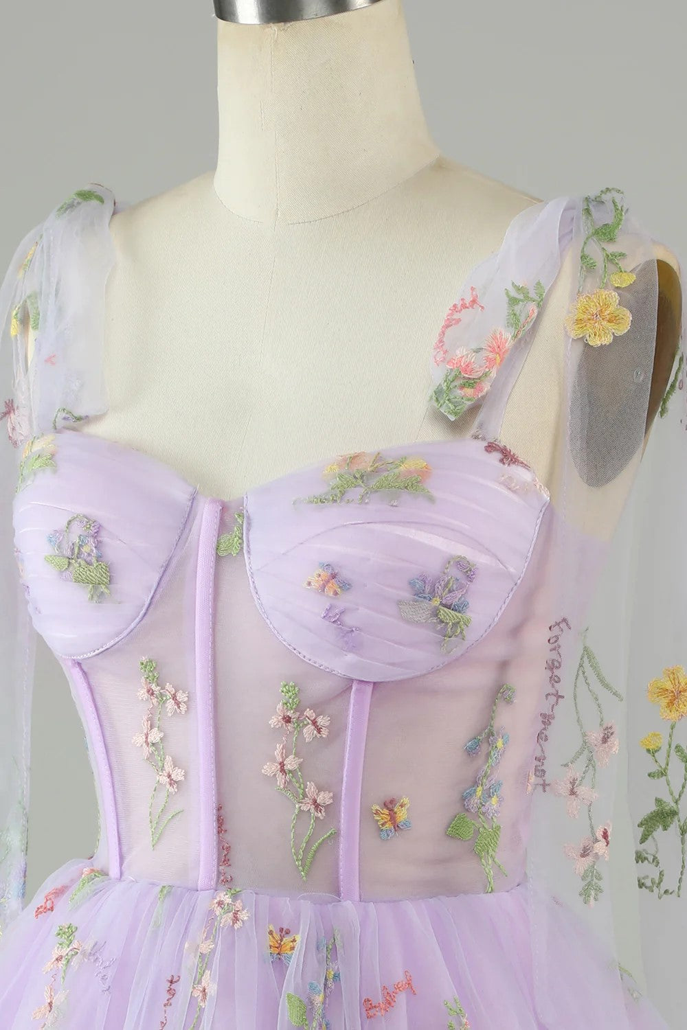 Lavender Tulle Short Prom Dress Homecoming Dress with Embroidery