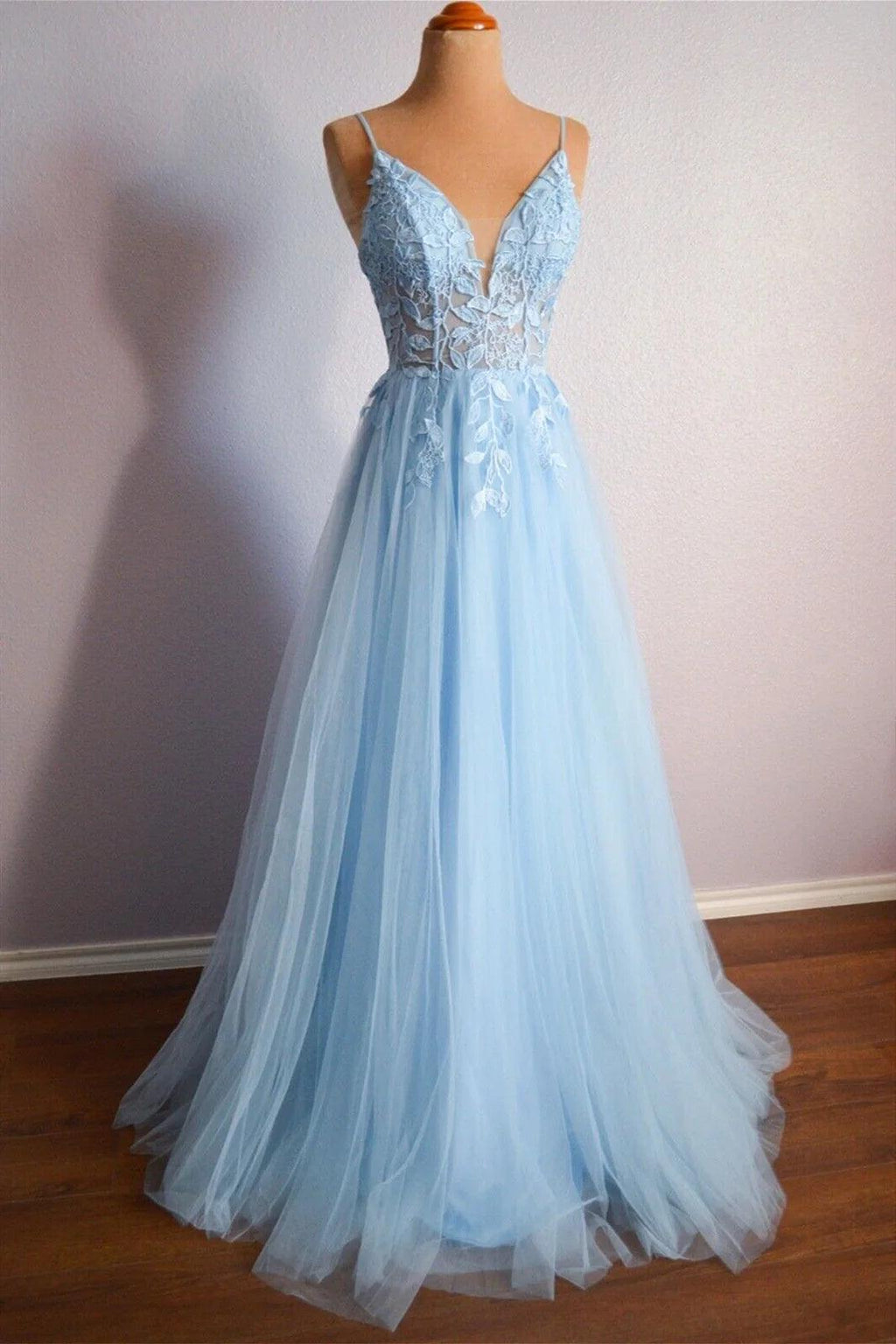Light Blue V Neck Lace-Up Appliques Tulle Long Prom Dress Evening Dress