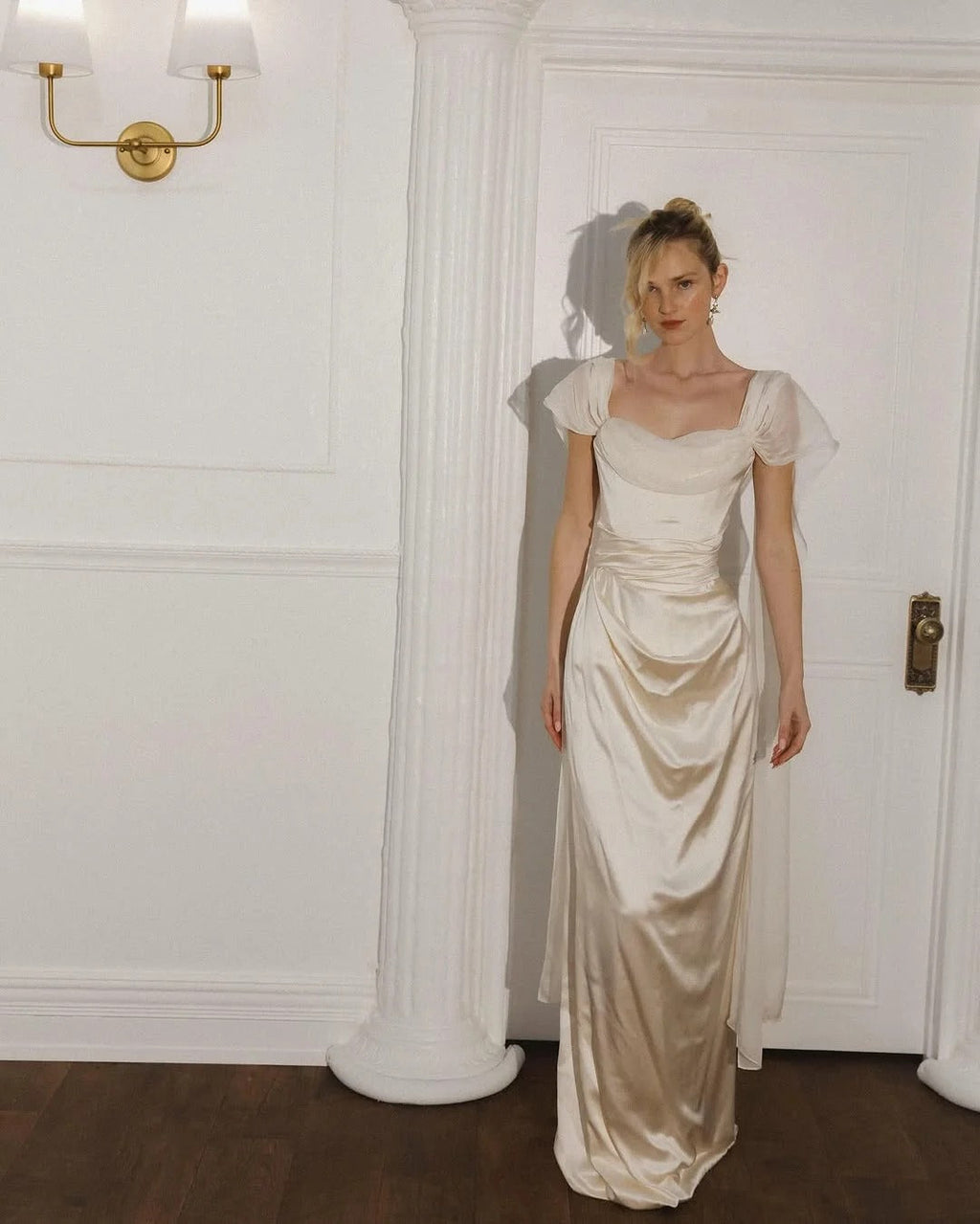 Luxury Prom Dresses with Satin Fabric Chiffon Capelet and Ruched Back