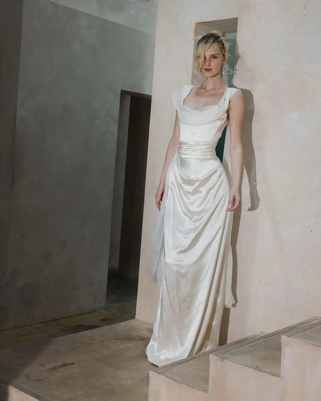 Luxury Prom Dresses with Satin Fabric Chiffon Capelet and Ruched Back