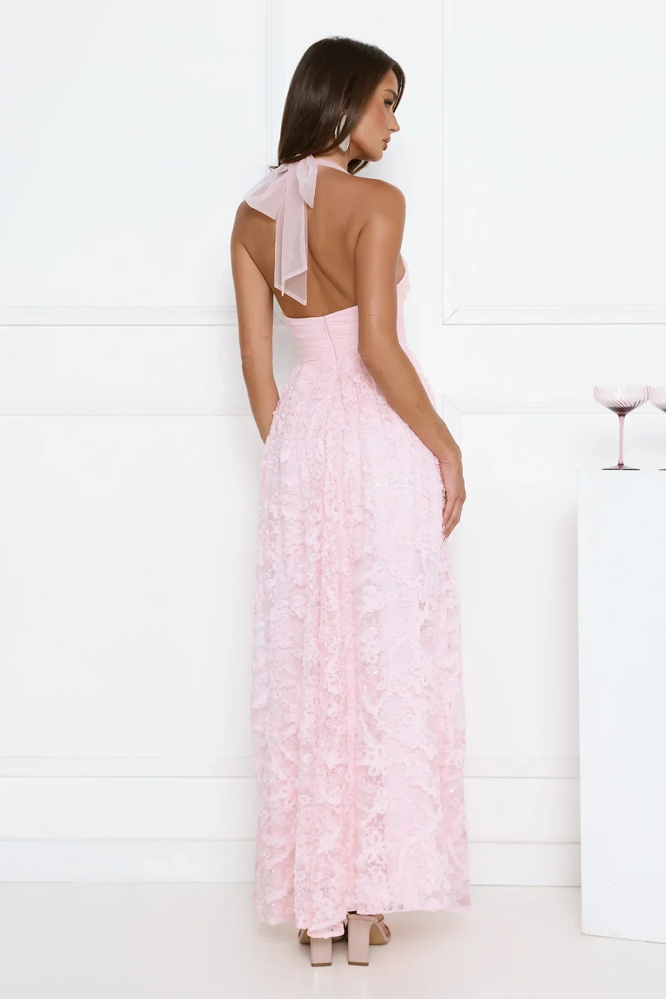 Luxury Prom Dresses with Lace Fabric Halter Neck and Sequin Detail