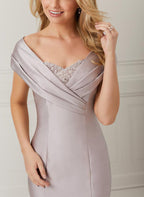 Trumpet/Mermaid Off-the-Shoulder Satin Mother of the Bride Dresses with Applique & Beading