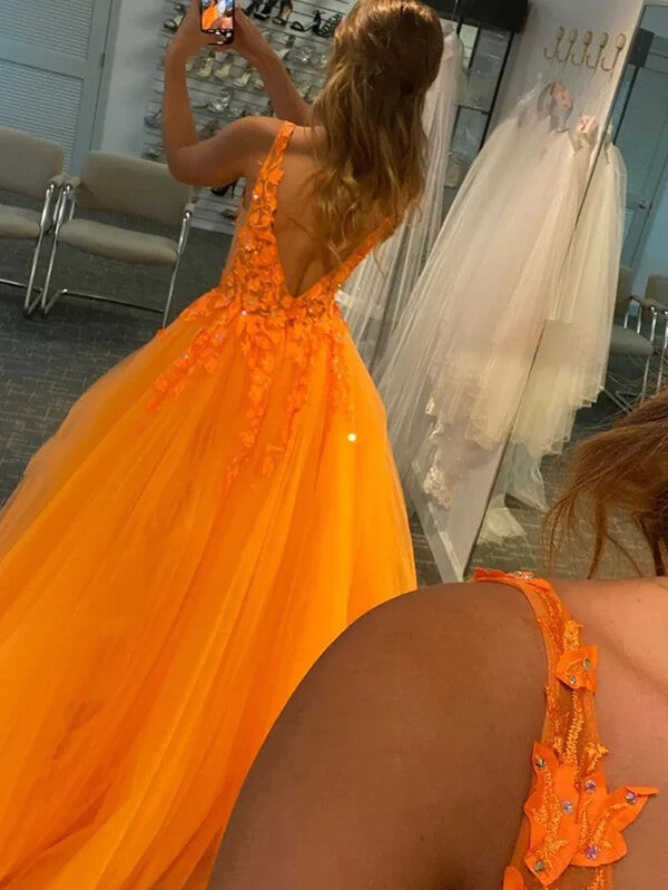 Tulle V-neck Prom Dresses With Lace Appliques, Long Formal Dress
