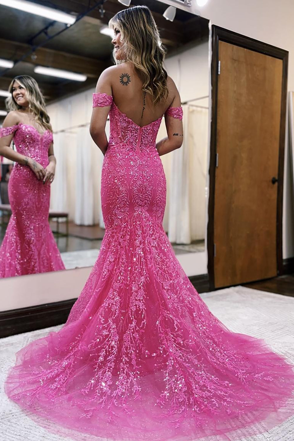 Off the Shoulder Mermaid Long Prom Dress with Appliques