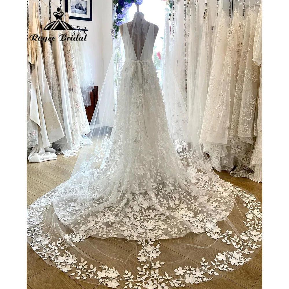 Plunging Lace Floral Deep V Neck Lace Boho Wedding Gown for Women  Garden Wedding Dress for Bride Backless vestido de noiva