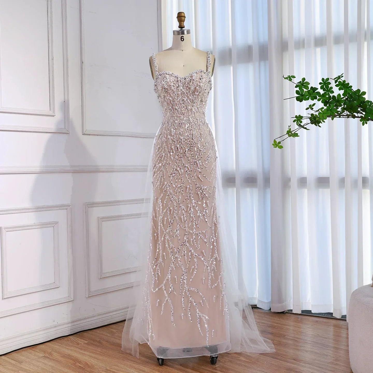 Luxury Lace Pearls Mermaid Evening Dress With Glove White Nude