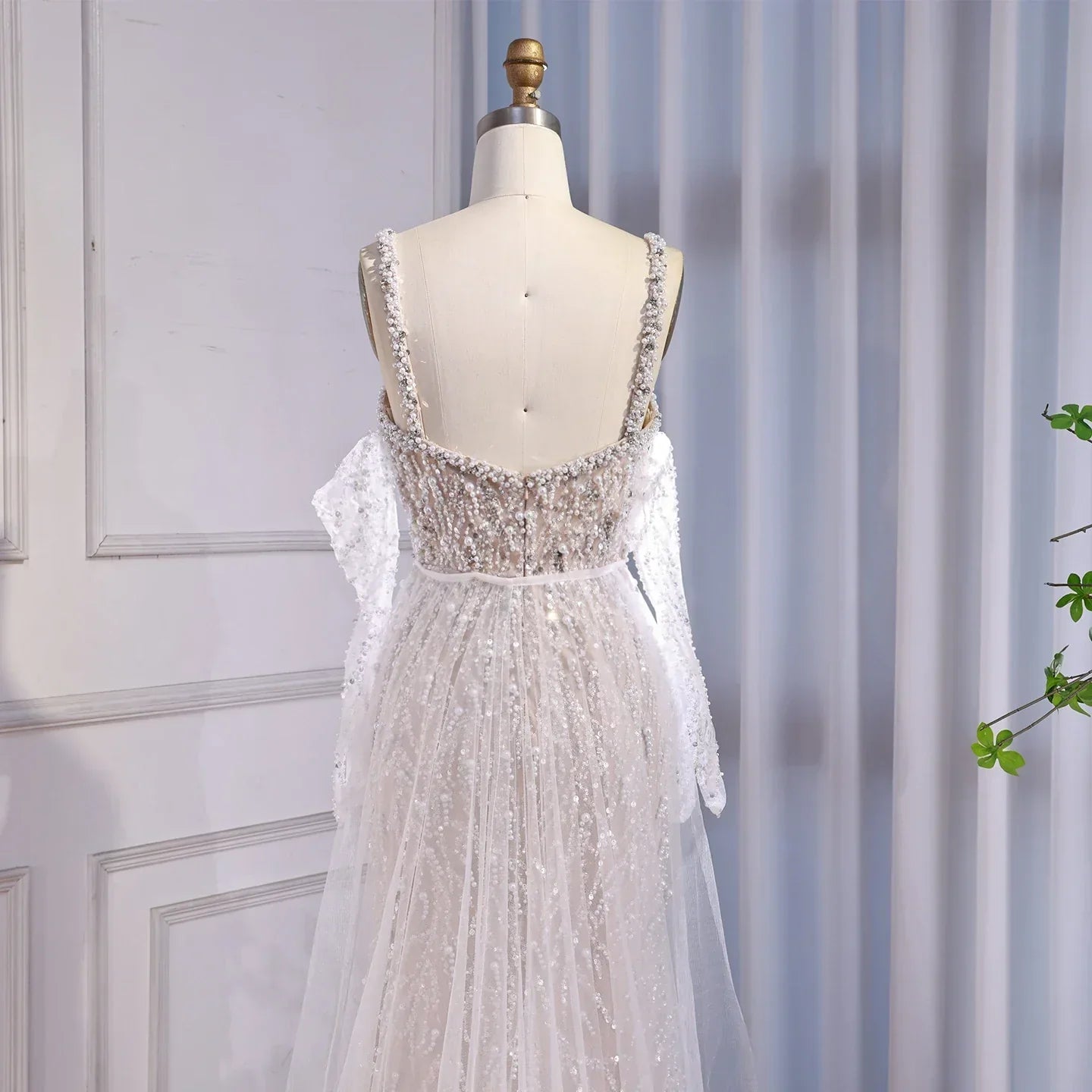 Luxury Lace Pearls Mermaid Evening Dress With Glove White Nude
