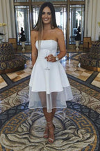 Sleeveless Newest A-line Knee-Length White Strapless Homecoming Dress