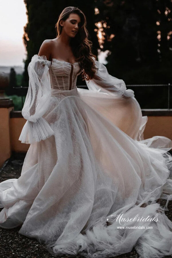 Tulle A-line Sweetheart Lace Long Sleeves Chapel Train Wedding Dresses