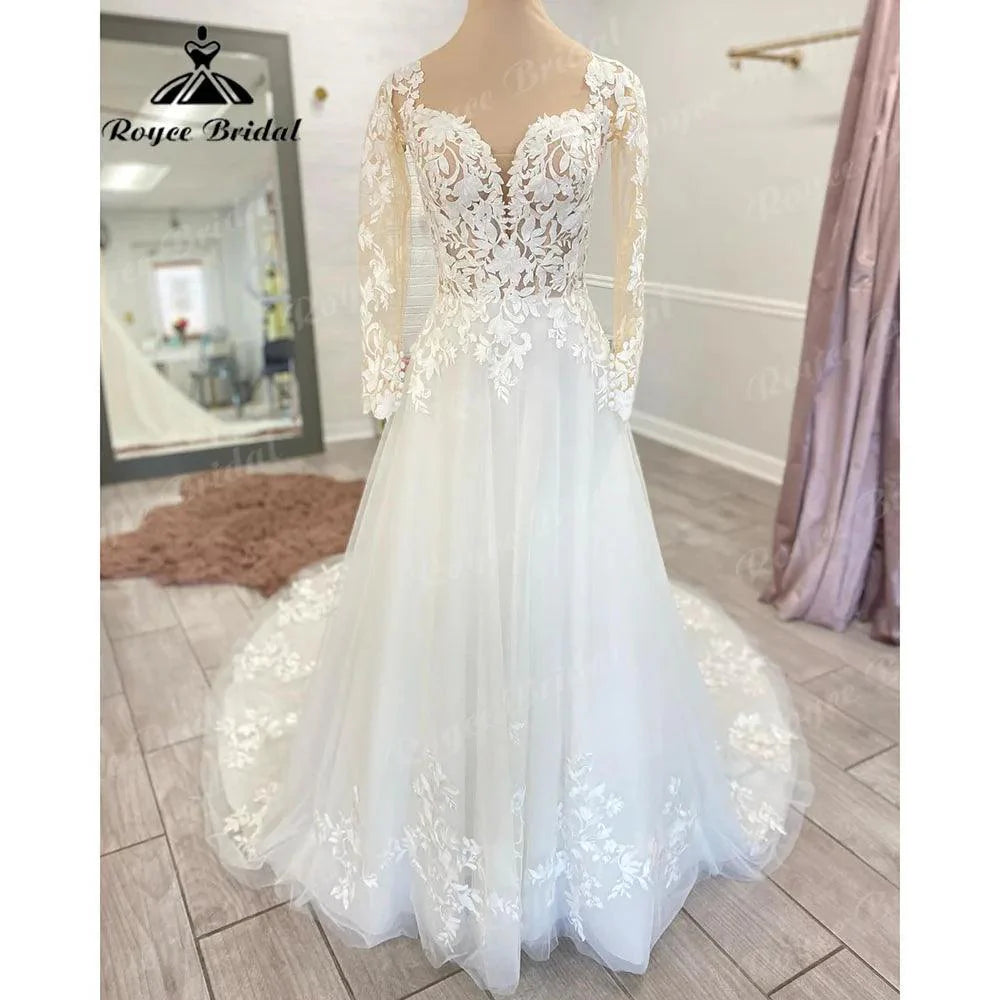 Vintage Boho Lace Long Sleeve Open Back Wedding Gown for Women Appliques Wedding Dress with V Neck Bridal Gown Custom Made