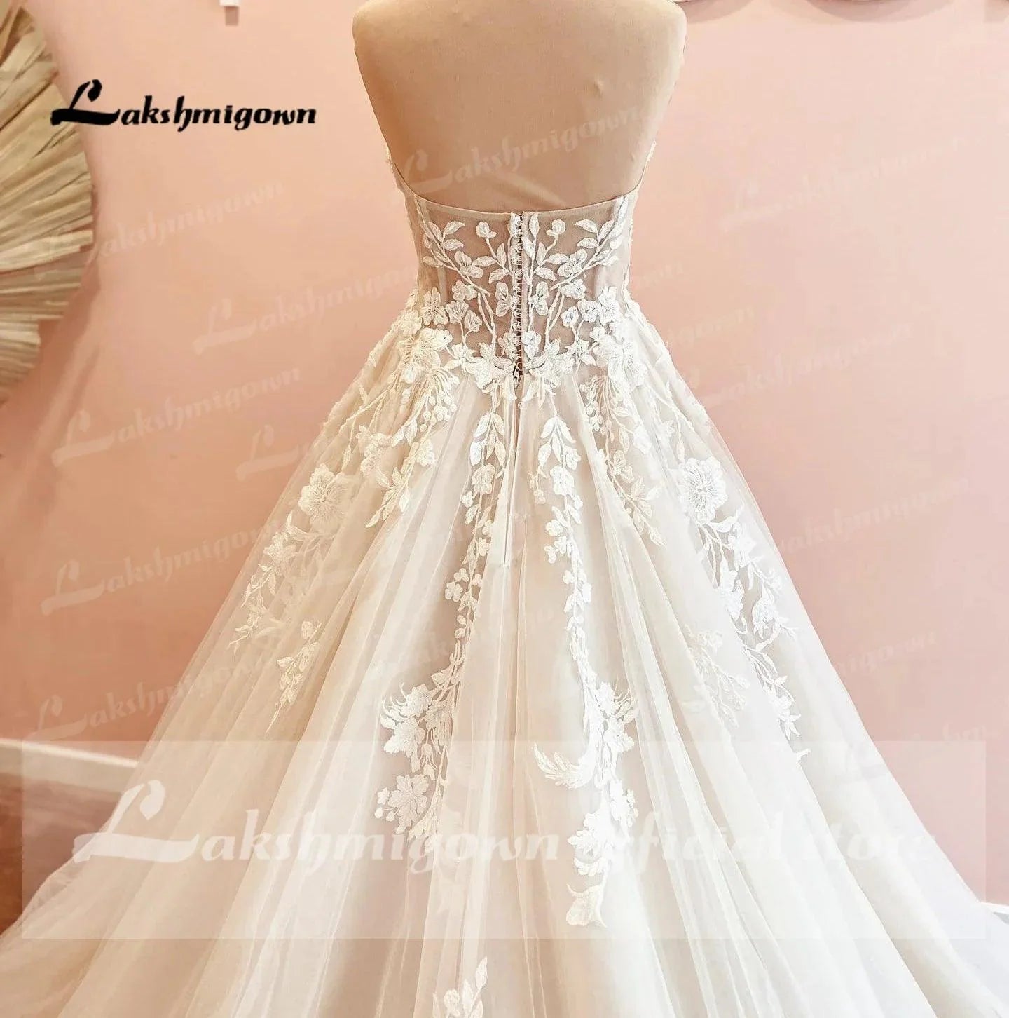 Vintage Deep V Neck Weddding Dresses Vestido De Novia Lace Appliques A Line Open Back Sweep Train Bridal Gown abito da spos