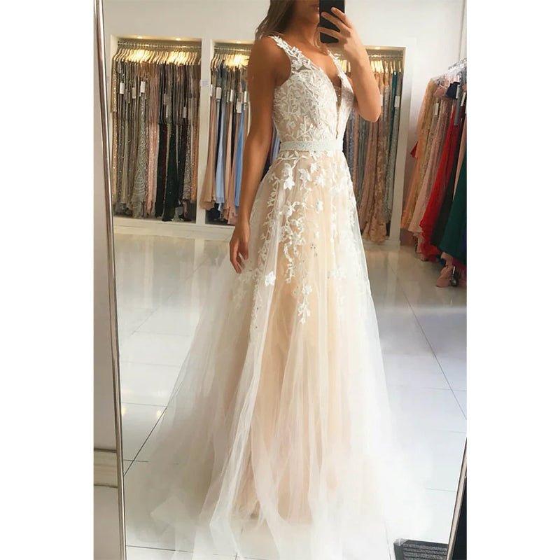 A-line Attractive V-neck Tulle Appliques Long Formal Evening Dress