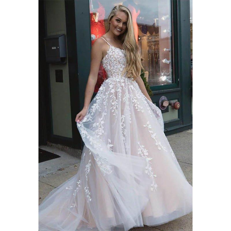 A-line Scoop Tulle Appliques Long Prom Dress