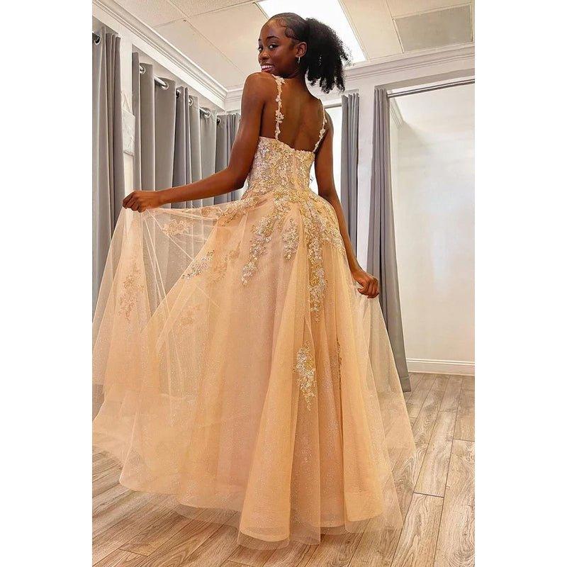 A-Line Straps Tulle Appliques Zipper-Up Sleeveless Prom Dress