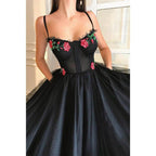 A-line Sweetheart Embroidery Black Tulle Long Prom Dress with Pockets Formal Evening Gowns