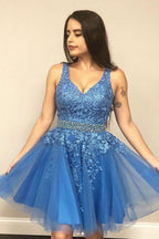 A Line V Neck Short Prom Dress Homecoming Dress with Appliques