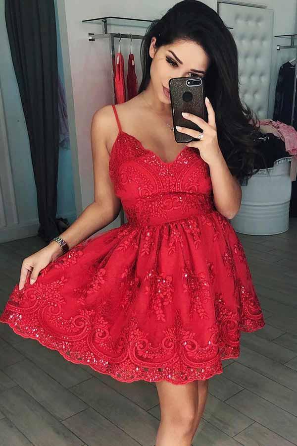 A-Line V-Neck Short Tulle Homecoming Dress with Appliques Beading