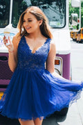 A Line V Neck Tulle Beaded Homecoming Dresses with Appliques