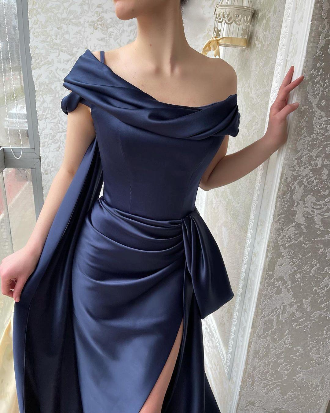Amazing Long Navy Off-the-shoulder Mermaid Prom Dress With Slit