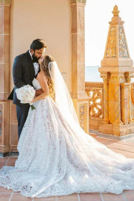 Beautiful A-Line Long Sleeveless Wedding Dresses With Lace