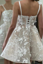 Beautiful A-Line Tulle Lace Spaghetti Straps Sleeveless Short Wedding Dress With Appliques