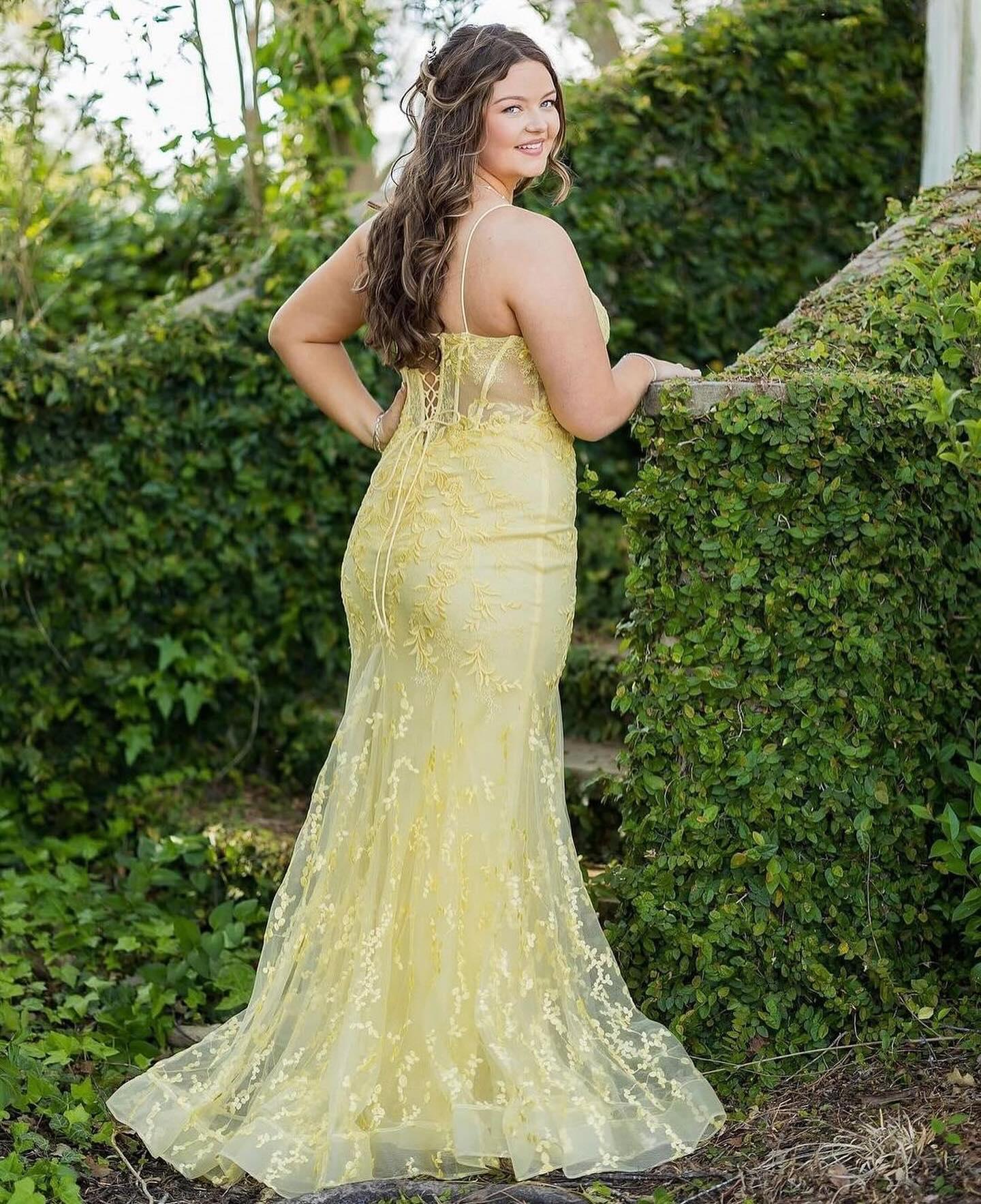 Beautiful Column Tulle Spaghetti Straps Sleeveless Prom Dresses With Split Front