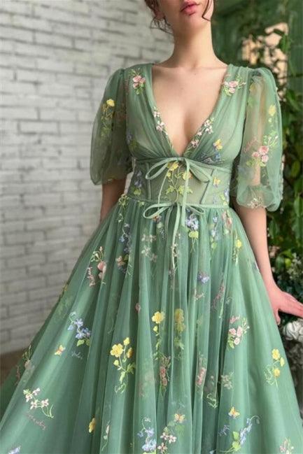 Beautiful Long Green V-neck A-line Appliques Prom Dress