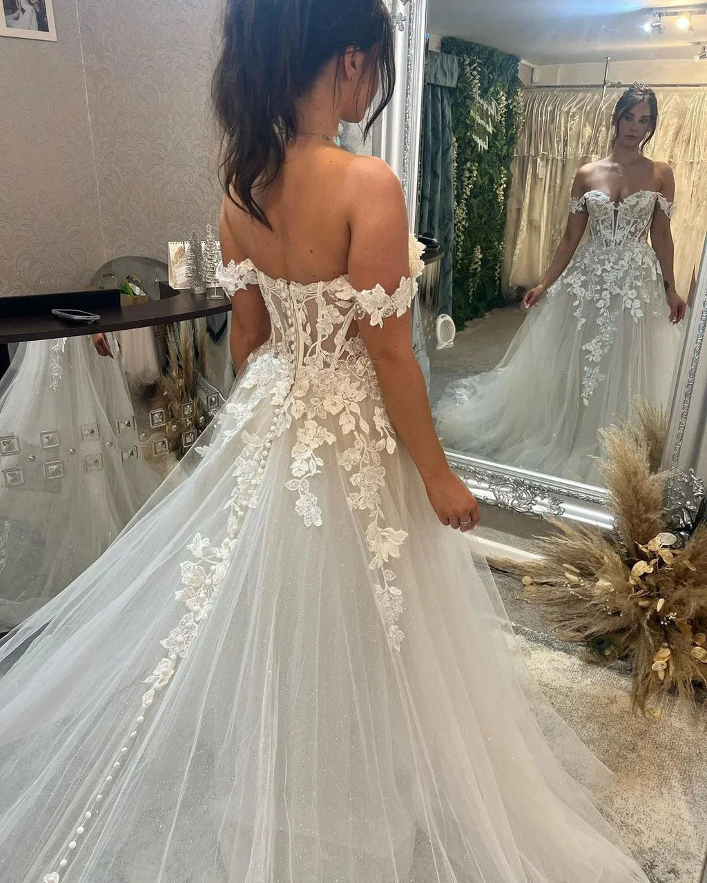 Long A-line Off the Shoulder Tulle Lace Wedding Dresses with Train