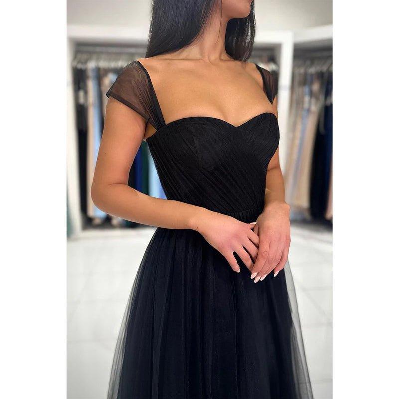 Chic & Modern A-line Off-shoulder Straps Black Tulle Long Prom Dress