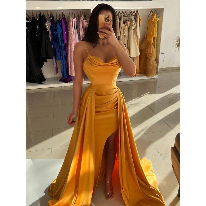 Chic & Modern A-line Sweetheart Pleats Satin Simple Long Foemal Prom Dress