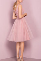 Cute  V Neck Knee Length Homecoming Dress Short Prom Dresses
